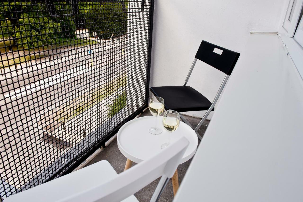 Apartament Powisle With Balcony Varsovia Exterior foto